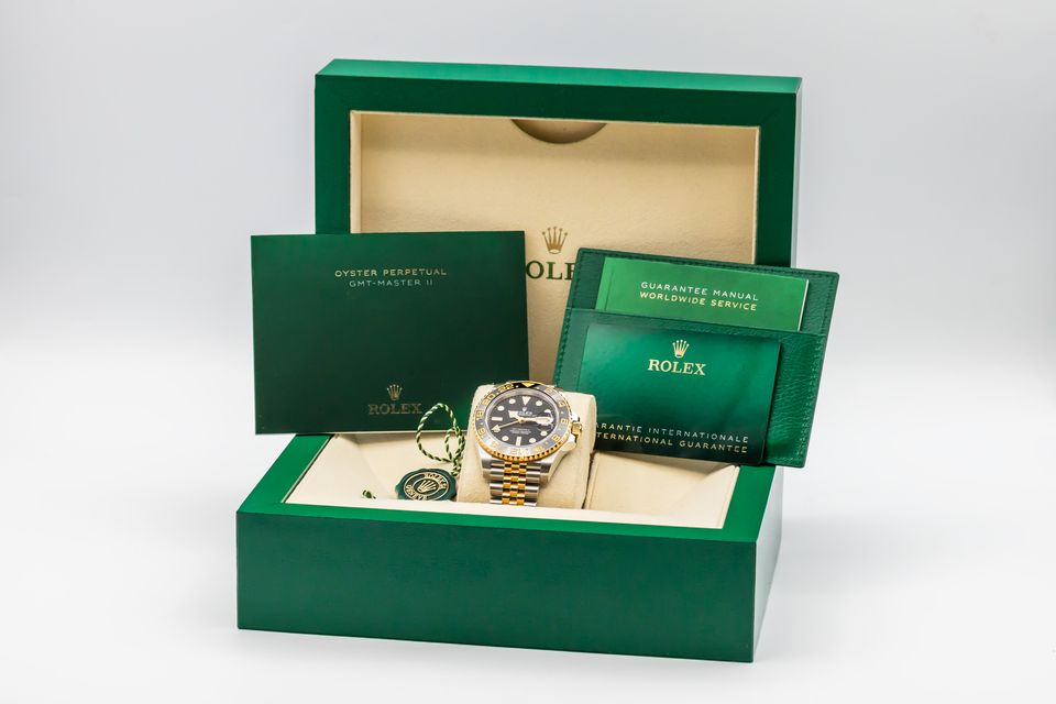 Rolex GMT Master II 126713 GRNR Image 7